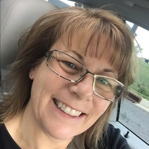 Meet your Posher, Donnita